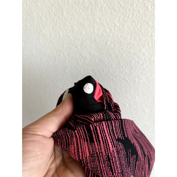 Lululemon 4 pink High Times 7/8 Leggings - Picture 4 of 5